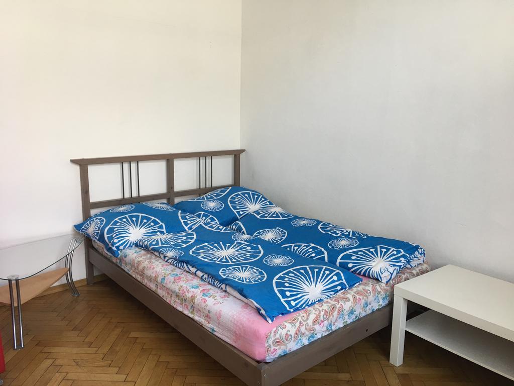 Chichilli Hostel Vienna Exterior photo