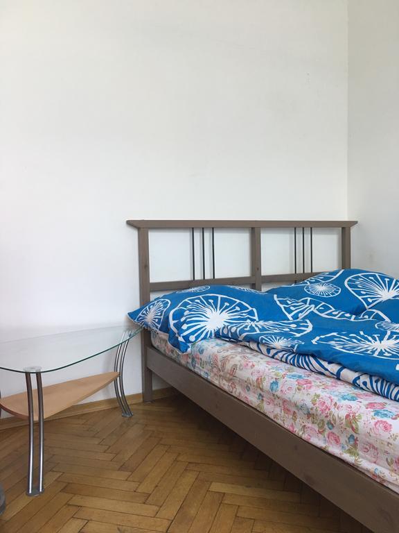 Chichilli Hostel Vienna Exterior photo